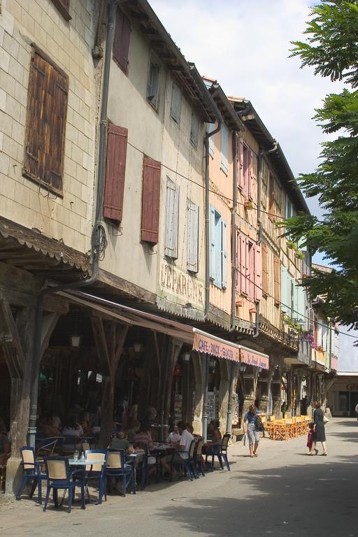 Hotel Le Commerce Mirepoix  Dış mekan fotoğraf