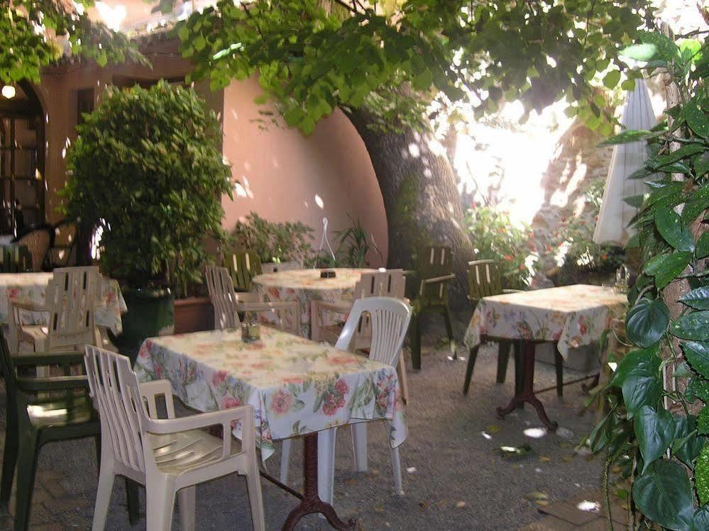 Hotel Le Commerce Mirepoix  Dış mekan fotoğraf